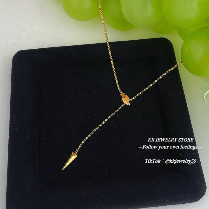 Drawable snake bone necklace