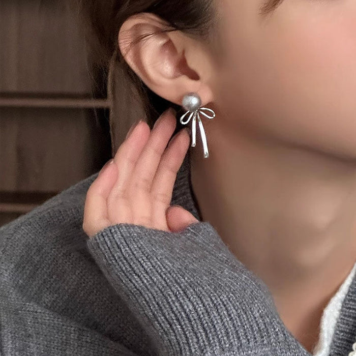 925 Sterling Silver Gray Pearl Bowknot Stud Earrings