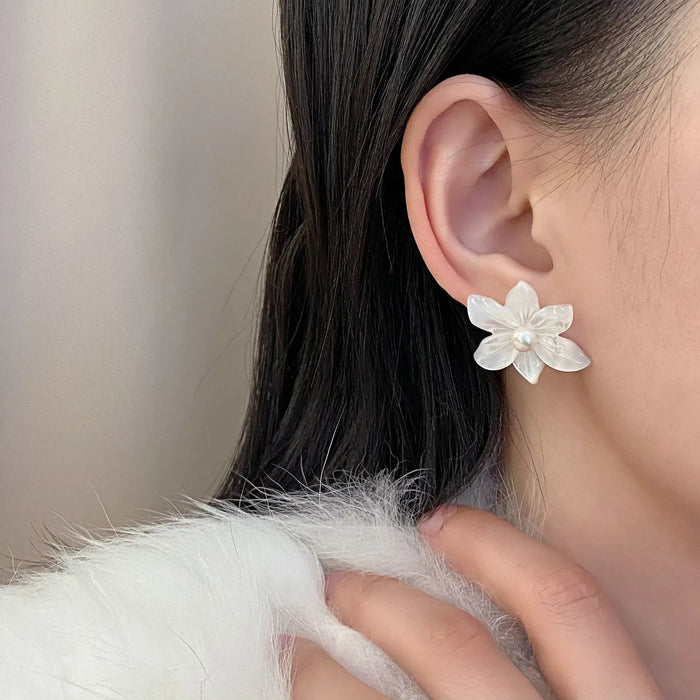 925 White Orchid Natural Pearl Exquisite Stud Earrings