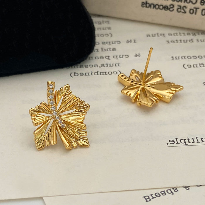 925 Silver Needle Atmospheric Maple Leaf Earrings