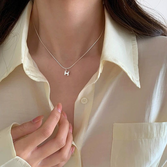 925 Sterling Silver Three-Dimensional H-Letter Necklace