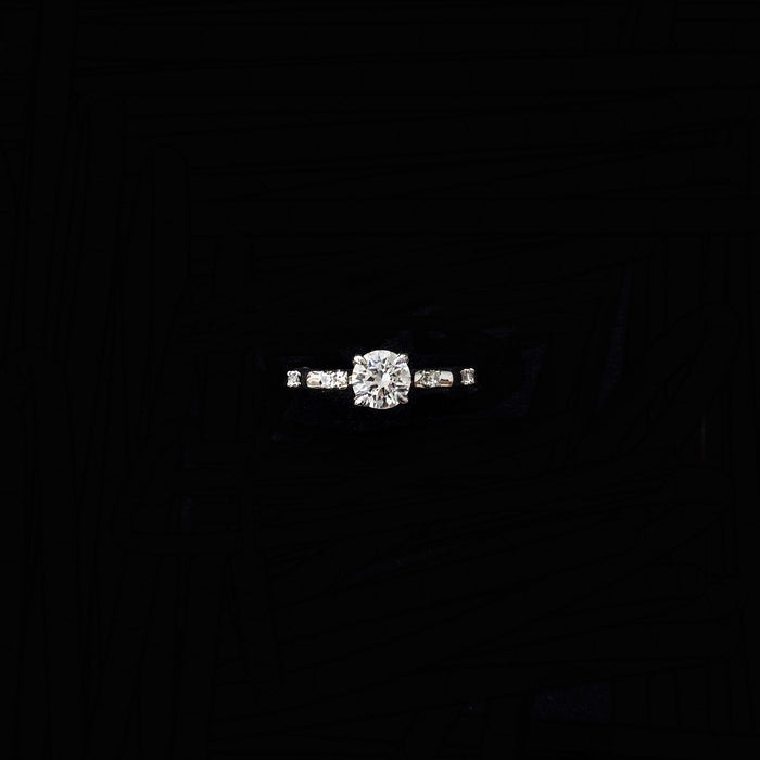 925 Silver Round Diamond Ring with a Strong Design Sense