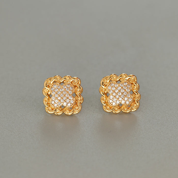Brass four-leaf clover lace chipped diamond earrings