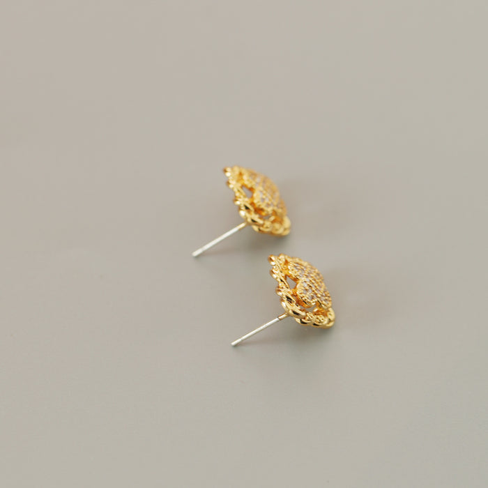 Brass four-leaf clover lace chipped diamond earrings