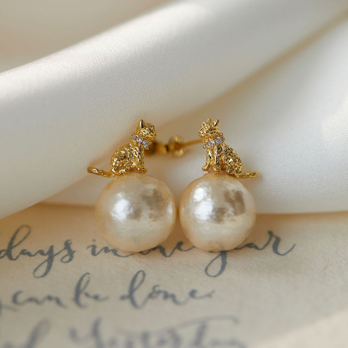Cat Pearl Stud Earrings
