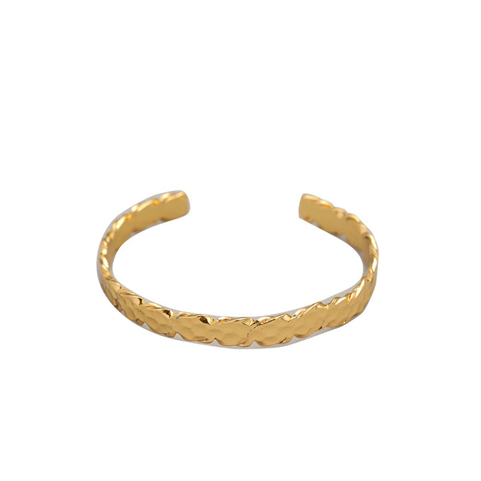 Irregular pleated open bracelet