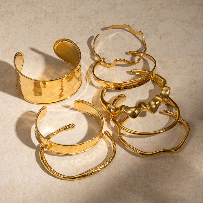 Stainless steel beating pattern wave opening bracelet