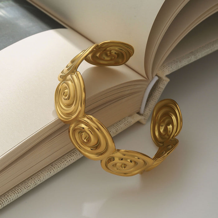 Titanium steel conch bracelet