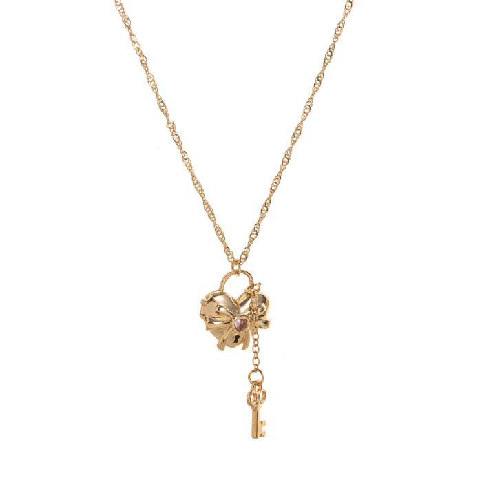 Butterfly shell photo frame necklace can be opened and closed.