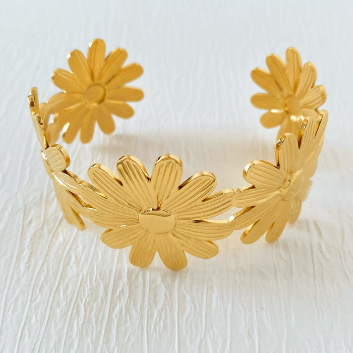 Stainless steel wide-sided opening hollow flower bracelet