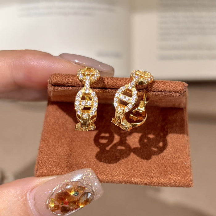 Flower Inlaid Fine Diamond Open Ring