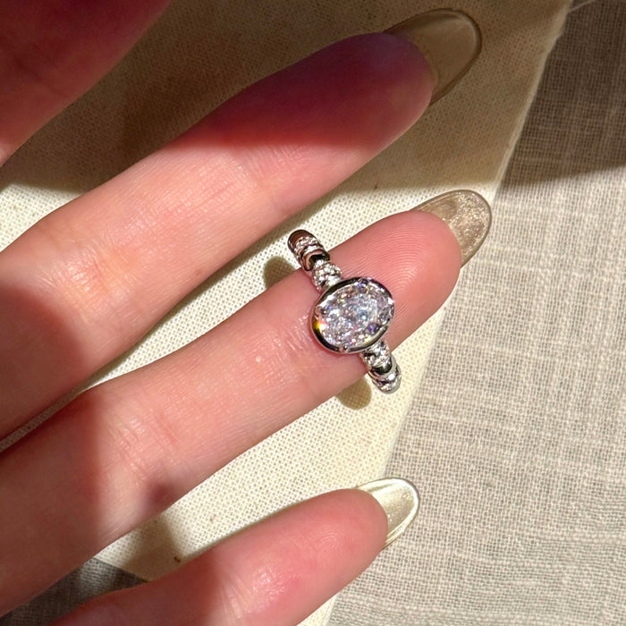 S925 Sterling Silver Oval Bubble Ice Flower Cut Ring
