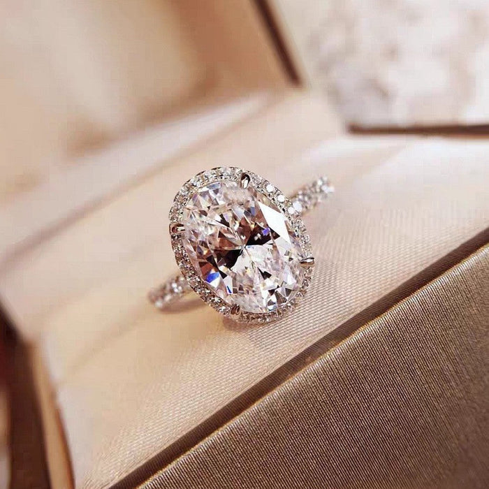 Sterling silver oval moissanite high-carbon diamond ring