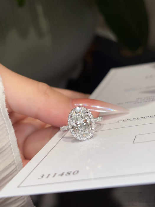 Sterling silver oval moissanite high-carbon diamond ring