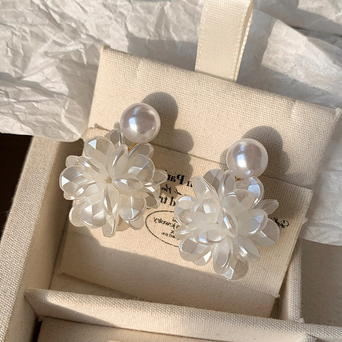 White hydrangea pearl stud earrings